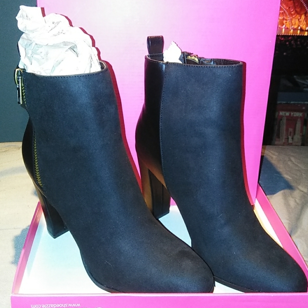 NWT Black Booties